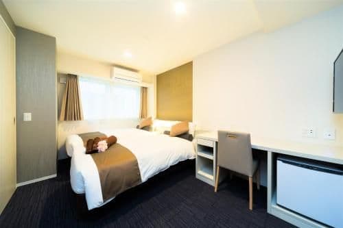 Economy Twin Room with Spa Bath