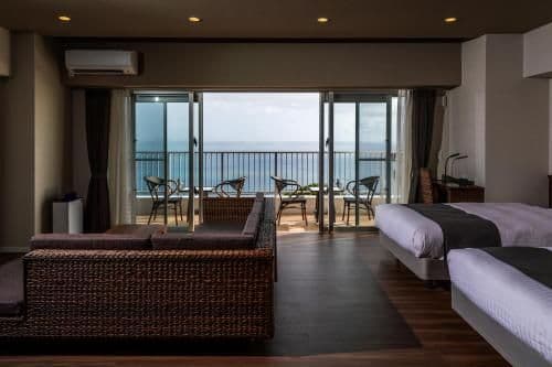 Deluxe Family Room
