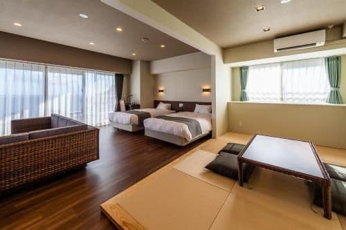 Deluxe Family Room