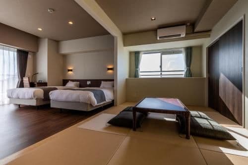 Deluxe Family Room