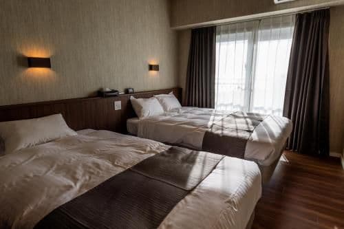 Deluxe Family Room