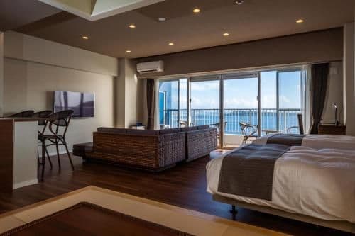 Deluxe Family Room
