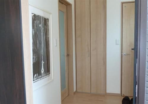 Twin Room B with Shared Bathroom and Toilet