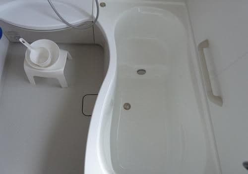 Twin Room B with Shared Bathroom and Toilet