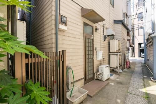 Studio Apartment