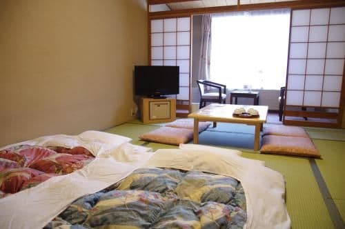 Japanese-Style Room with Shared Bathroom - Smoking