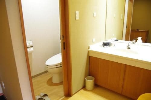 Japanese-Style Room with Shared Bathroom - Smoking
