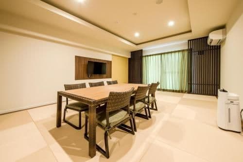 Standard Family Room - Low Floor