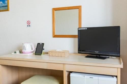 Twin Room - Non-Smoking