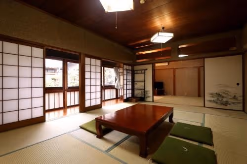 Japanese-Style Room
