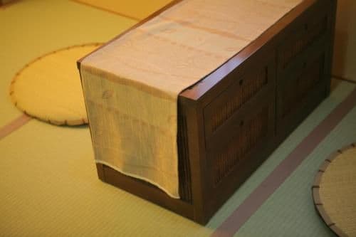 Japanese-Style Economy Room