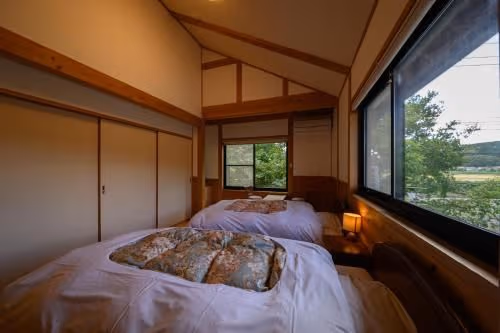 Twin Room with Shared Bathroom