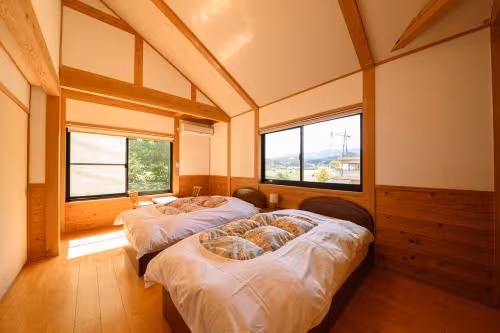 Twin Room with Shared Bathroom