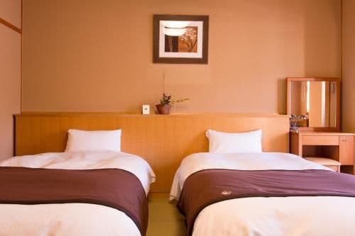 Twin Room with Tatami Floor and Shared Bathroom