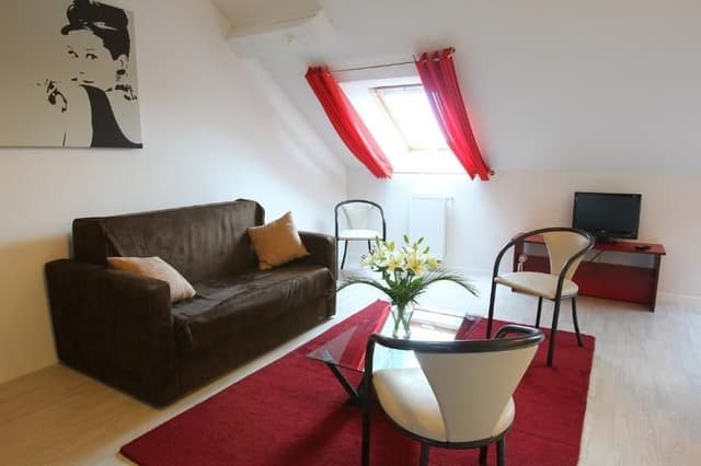 APARTMENT CAPACITY 4 ONE BEDROOM