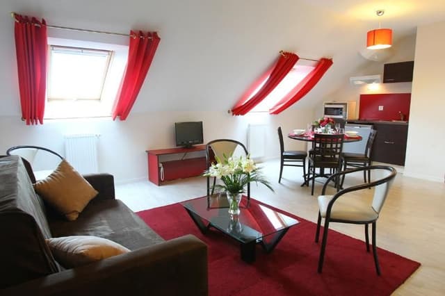 APARTMENT CAPACITY 6 TWO BEDROOMS