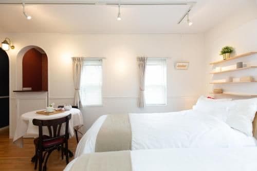 Queen Suite with Spa Bath