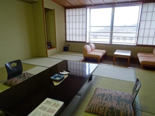 Superior Japanese-Style Room