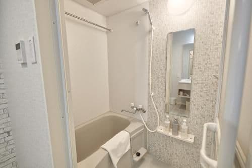Twin Room - Non-Smoking