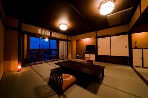 Japanese-Style Room with Lake View