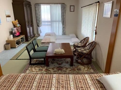 Japanese-Style Room