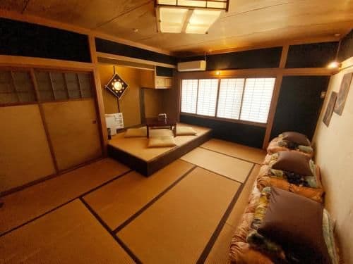 Economy Triple Room