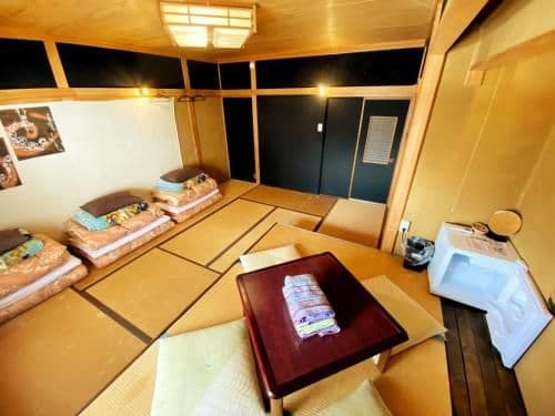 Economy Triple Room