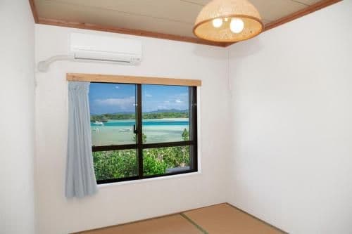 Twin Room with Shared Bathroom