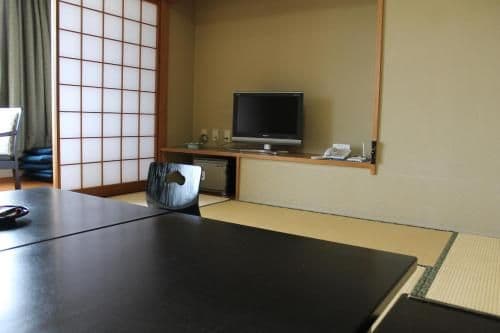 Standard Japanese-Style Room with Private Bathroom
