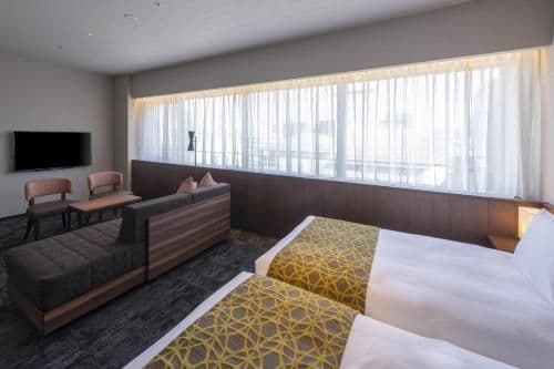 Deluxe Family Room