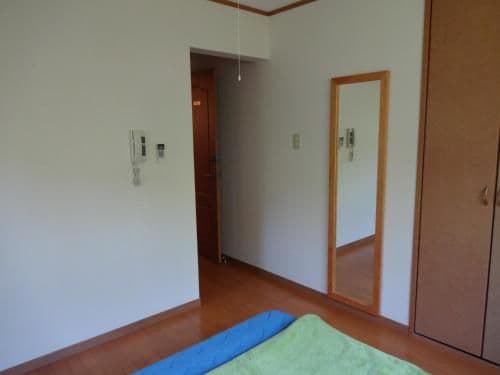 Twin Room with Shared Bathroom