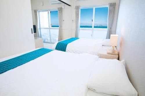 Standard Twin Room with Sea View