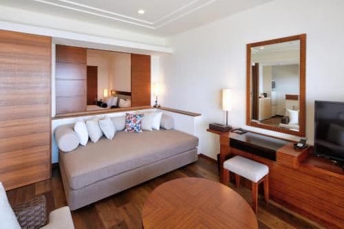 Superior Room with Sea View - High Floor