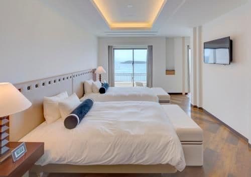 Infinity Suite with Sea View - Top Floor
