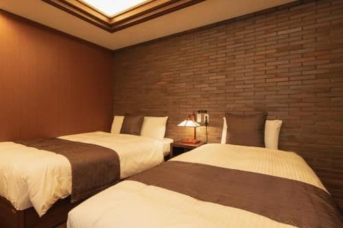Basic Triple Room