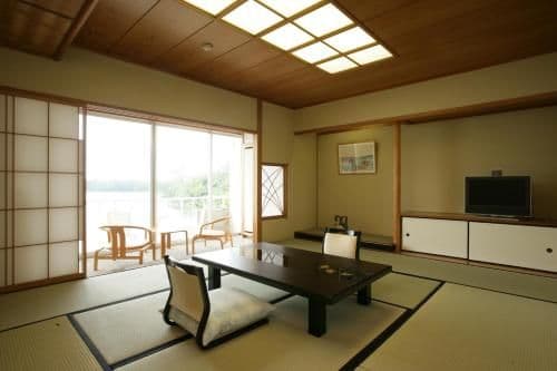 Japanese-Style Room