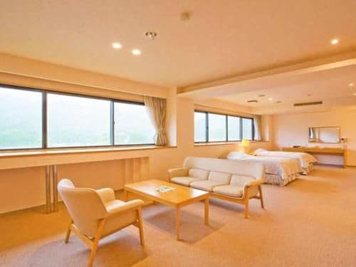 Family Room with Tatami Area