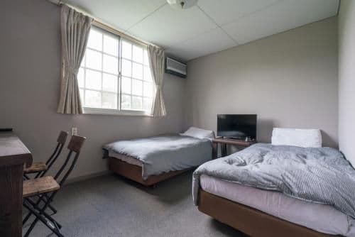 Economy Twin Room
