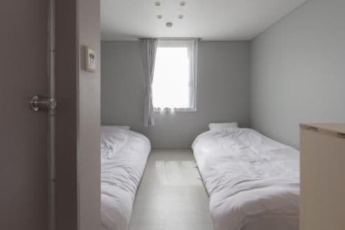 Twin Room with Shower