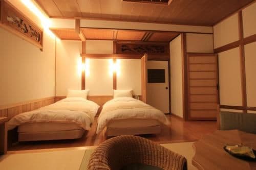 Room with Tatami Area - Shiro