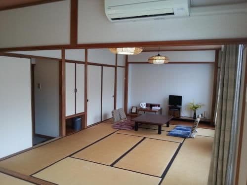 Japanese-Style Family Room