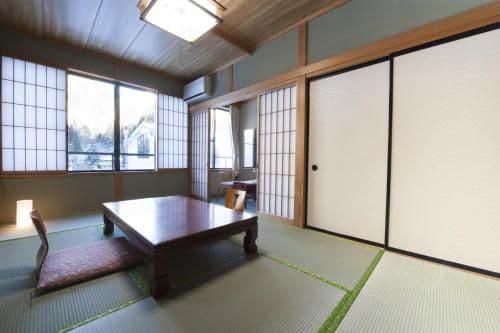 Japanese-Style Economy Twin Room with Shared Bathroom