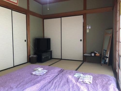 Economy Twin Room