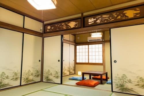 Japanese-Style Large Family Room with Shared Bathroom