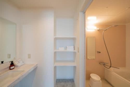 Corner Twin Room