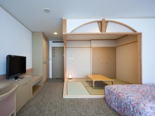 Room with Tatami Area
