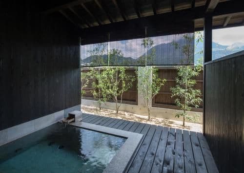 Deluxe Twin Room with Semi Open-Air Bath and Yufu Mountain View(No.2)