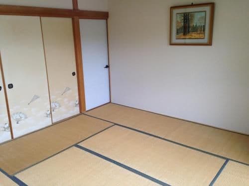 Japanese-Style Family Room with Shared Bathroom