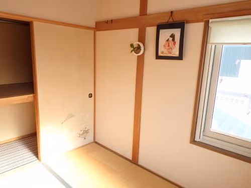 Japanese-Style Twin Room with Shared Bathroom