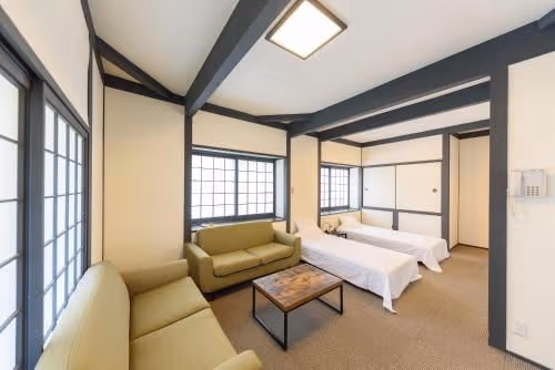 Japanese-Style Western Room with Shared Bathroom - Non-Smoking(Adult Female Only)